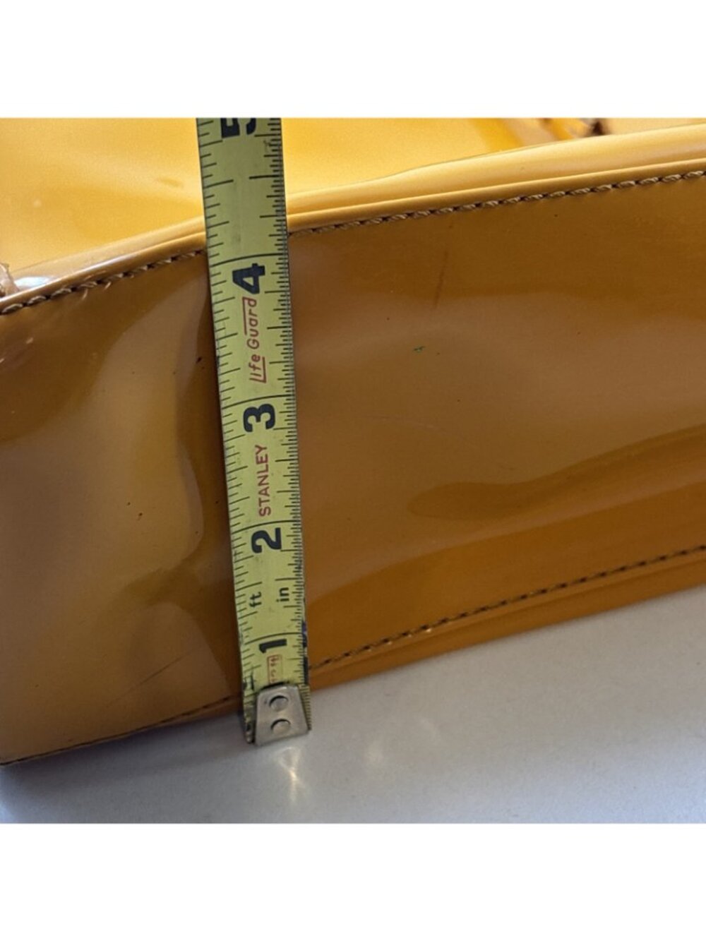 Liz Claiborne Vintage Yellow Gold Patent Leather Large Shoulder Tote & Accessory - Picture 13 of 15